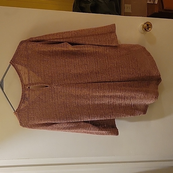 Mauve sweater - Picture 3 of 3